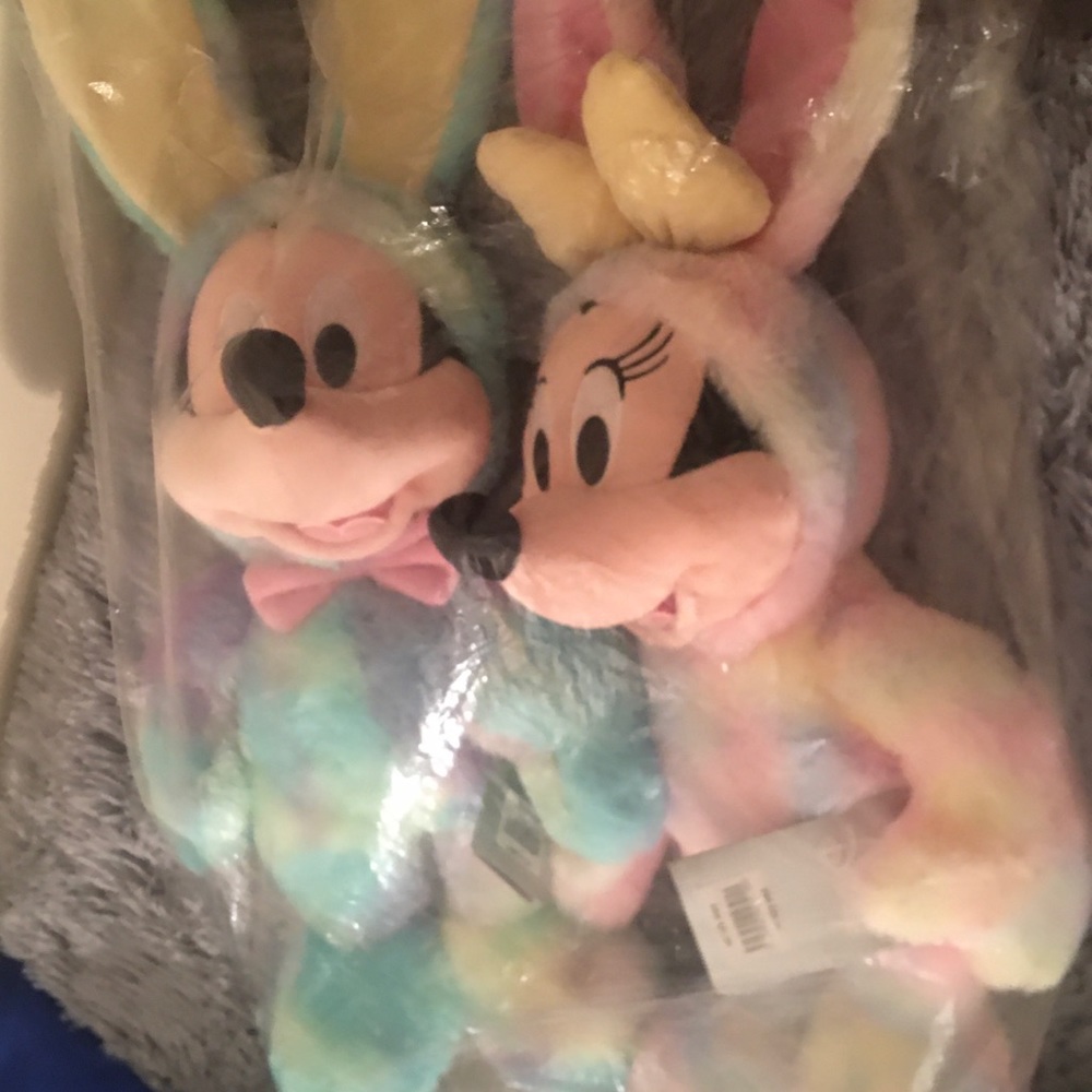 Disney Collectible PAIR Mickey & Minnie Tri Color. 2020 A Memorial Year. B3 - Picture 7 of 7